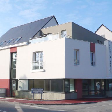 Ensemble maison de l’emploi, bureaux et logements à Grandchamp des Fontaines